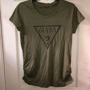 Guess T-Shirt 💚🖤